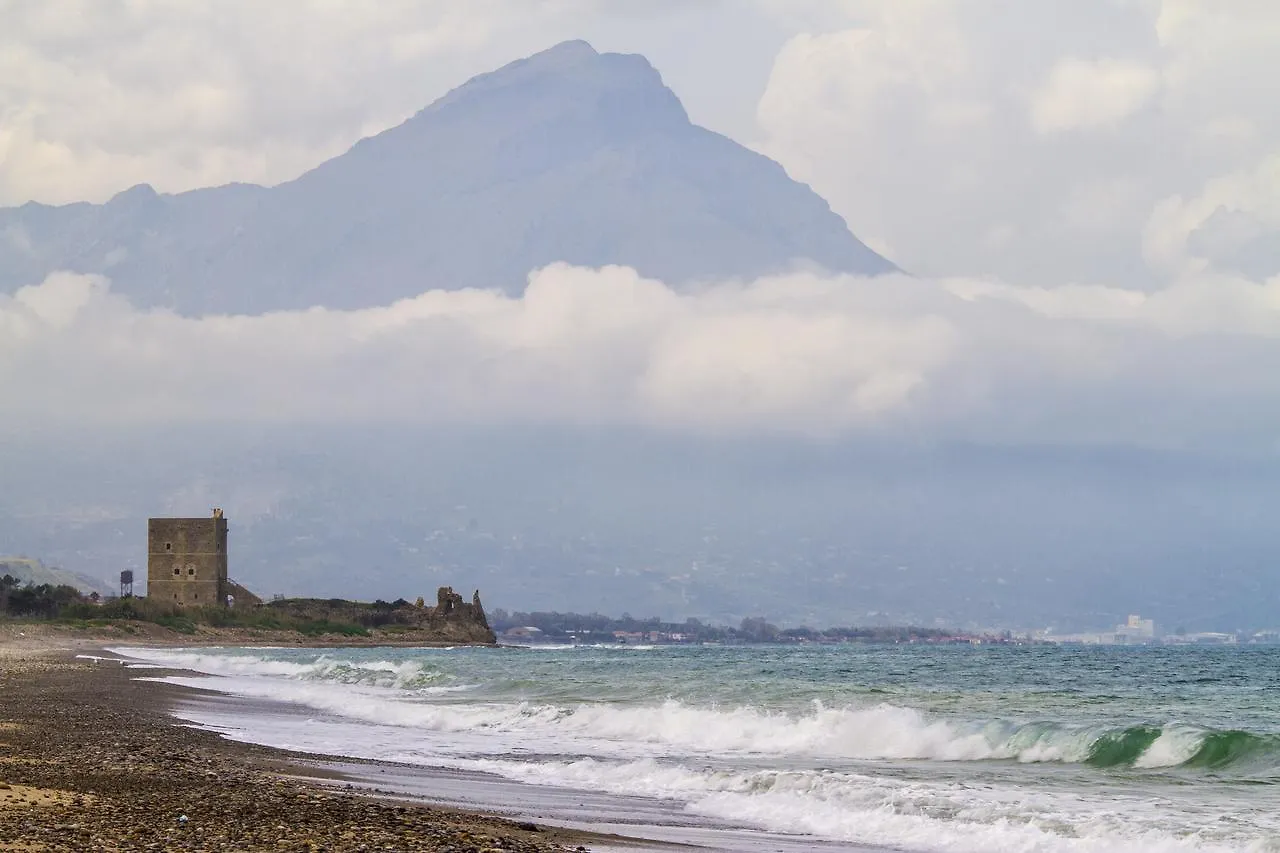 Paradise Beach Camera Mansardata Vicino Cefalu Piscina Aperta Campofelice Di Roccella