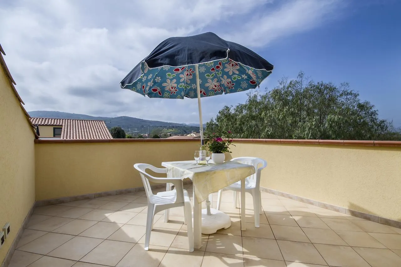 Gæstehus Paradise Beach Camera Mansardata Vicino Cefalu Piscina Aperta Campofelice Di Roccella Italien